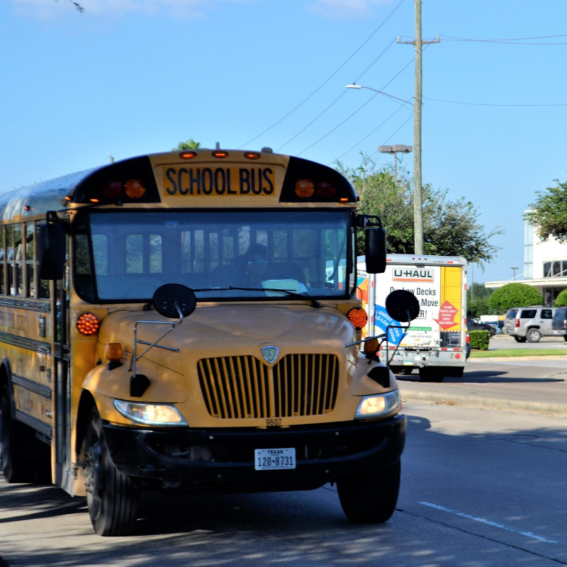 Apel na poštovanje propisa u organizovanom prevozu dece