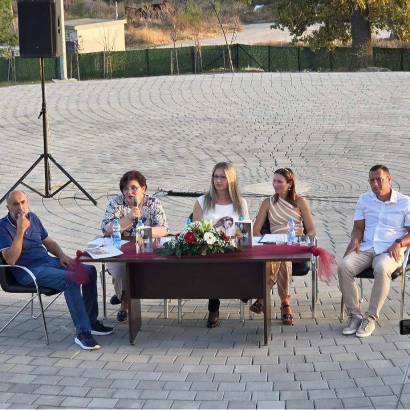 „СЕНКЕ“ СОЊЕ МИЛОВАНОВИЋ ПРЕДСТАВЉЕНЕ ЛАЈКОВАЧКОЈ ПУБЛИЦИ: СТИХОВИ О ЖИВОТУ, СВЕТЛОСТИ И ТРАЈАЊУ